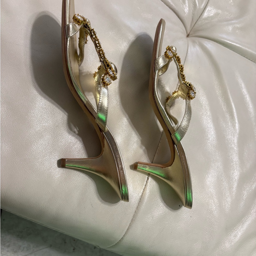 Giuseppe Zanotti
Leather sandal 39 - Picture 3 of 5